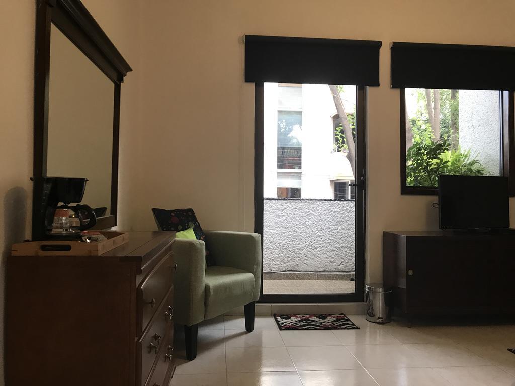 ホテル Casa Maria Elena Condesa (Adults Only) メキシコシティ エクステリア 写真