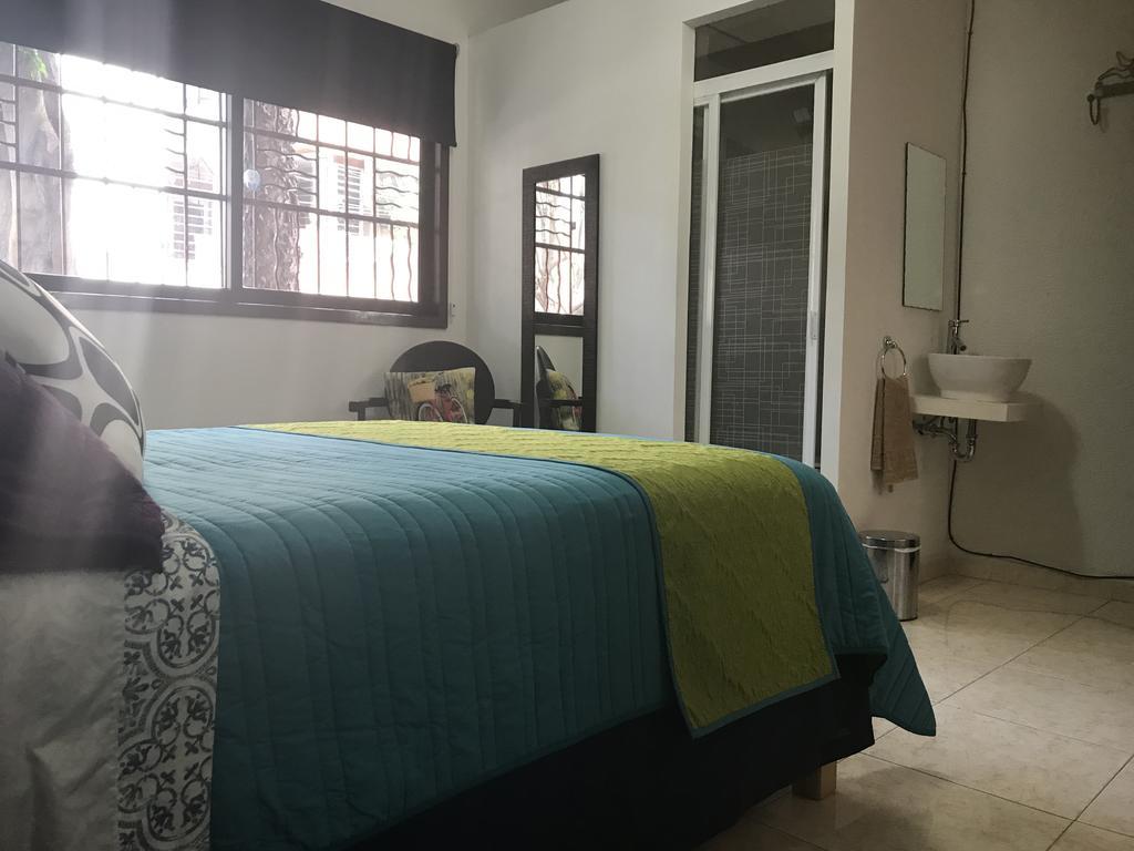 ホテル Casa Maria Elena Condesa (Adults Only) メキシコシティ エクステリア 写真
