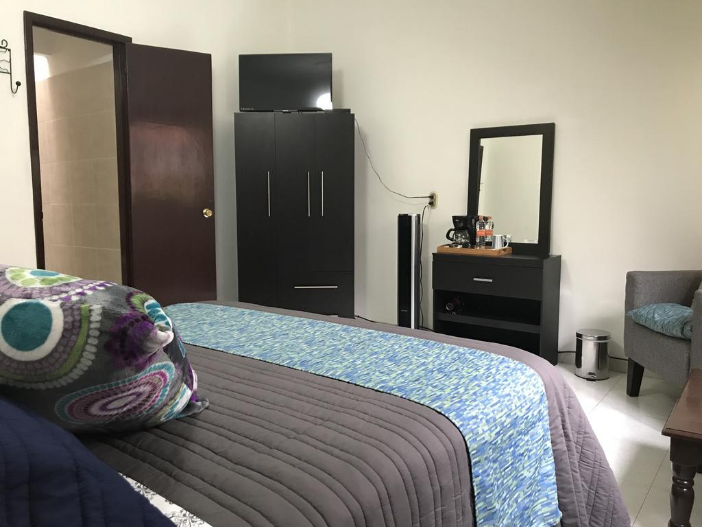 ホテル Casa Maria Elena Condesa (Adults Only) メキシコシティ エクステリア 写真